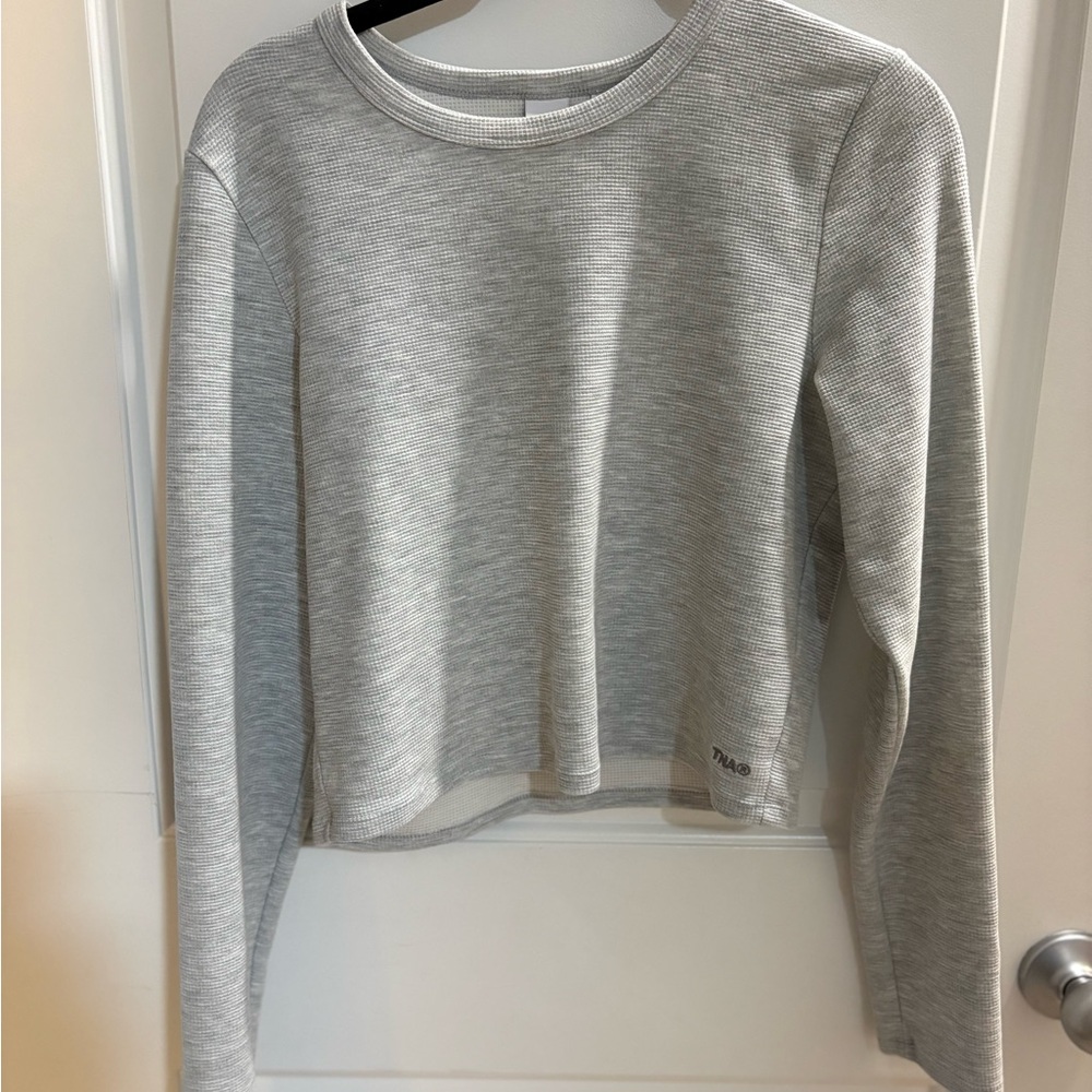TNA Aritzia Waffle Knit Cropped Long Sleeve Top Grey